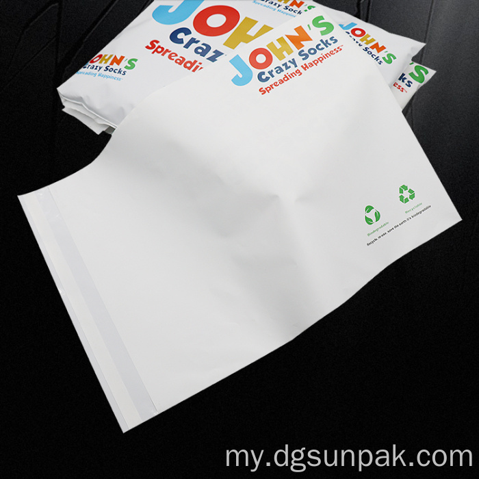 အဝတ်အထည်များ Polybag စိတ်ကြိုက်ဒီဇိုင်းတိုးချဲ့နိုင်သော Poly-Mailers Bag